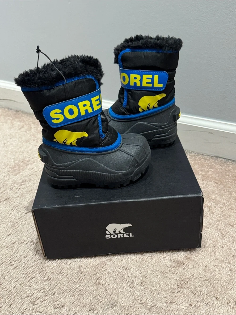 NIB-SOREL Toddler's Snow Commander Boot, Black/Blue/Yellow size 6